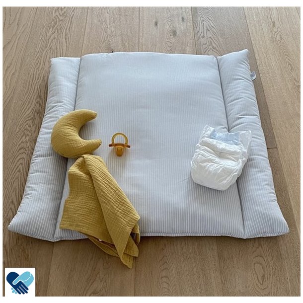 Stellepute 62 x 67cm, hvit og gr for bl.a. Sofus og Sondre 