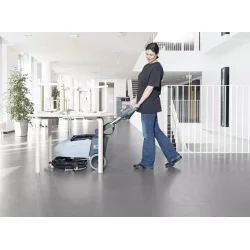 Gulvvaskemaskin Nilfisk SC 351 komplett m/brste og lader - Kampanjepris!