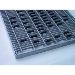 BRSTER m/klips 25x8mm til fotskraperister sort - Pris pr stk brste